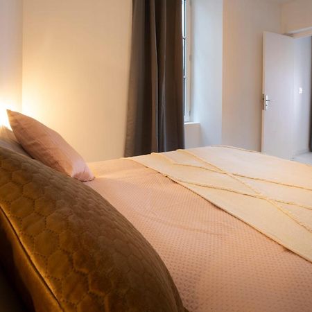 Le Nid 3 Etoiles Wifi, Netflix, Disney, Coeur De Bastide Villefranche-de-Rouergue Esterno foto