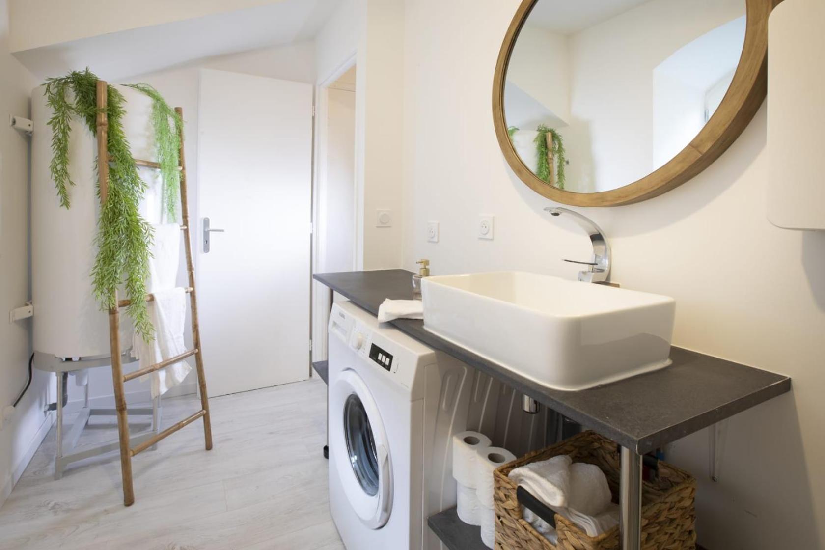 Le Nid 3 Etoiles Wifi, Netflix, Disney, Coeur De Bastide Villefranche-de-Rouergue Esterno foto